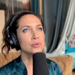 Maiara Walsh Instagram - Essa música é uma despedida minha da Abigail e dedico a todas as pessoas que perdemos através do caminho 🕊️💙 🇺🇸 My goodbye to the character I played in Brazil, and dedicated to everyone we’ve lost along the way 🙏 #hallelujah #jeffbuckley #cover