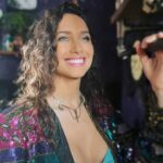 Maiara Walsh Instagram - “Hold fast to dreams, for if dreams die, life is a broken-winged bird that cannot fly.” Langston Hughes 🕊️ 🇧🇷 “Agarre-se aos sonhos, pois se os sonhos morrerem, a vida será um pássaro de asas quebradas que não pode voar.” Langston Hughes