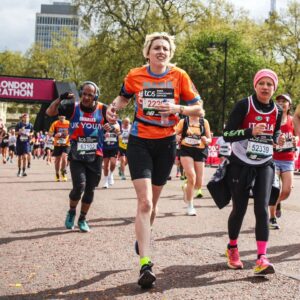 Maisie Adam Instagram - Got my photos through from the London Marathon. These cost me £33 so DM me for modelling enquiries @voguemagazine @victoriassecret @stormmodels 

(fyi that’s Jelly Baby dust on my shorts 💕✨)

#GirlsWhoRun #RunnerGirl #RunningAesthetics