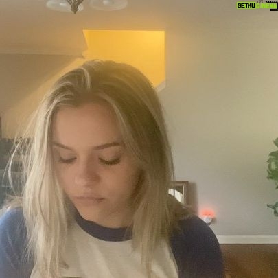 Maisy Stella - 45.2K Likes - Another unfinished song that now lives on my instagram