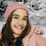 Maitê Padilha Instagram – eu não sei se viver essa vida só seria suficiente pra mim 

que bom que eu posso viver um monte :) 

dia nacional do ator e eu vindo aqui mostrar pra vocês um pouquinho da minha maior alegria ❤️