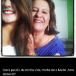 Maitê Padilha Instagram – eu sempre tive alguma coisa com a minha avó.
um fascínio, um pertencimento.
sempre tive uma admiração pela rebeldia e pela coragem dela, pela forma que ela fala da vida.
minha avó me ensina sobre coragem e sobre amor, sobre a importância da liberdade e a responsabilidade que vem com ela. me ensina sobre lutar por quem eu amo, mas sem esquecer que eu mesma devo fazer parte desse grupo.
minha avó, assim como meu avô, me traz a sensação de amor incondicional e de existência. eu existo através do amor deles e é muito gostoso existir assim.
minha avó escolheu meu nome e me ensinou a gostar de Janis Joplin, minha avó me fez botafoguense e cuidou da Chiquinha por mim, ela me ensinou a admirar o Chico Buarque e a ser mais corajosa pra decidir as coisas que quero pra mim.
esses dias eu arranjei uma carona no meio da tarde de uma quinta feira e fui pra Minas Gerais porque precisava do colo dela. tô contando os dias pra fazer isso de novo. te amo, vó. feliz aniversário. ❤️