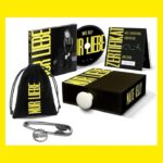Maite Kelly Instagram - . NUR LIEBE DIE FANBOX   - Als Schmuckbox mit Keramik-Knauf und herausziehbarer Schublade – für das Album, die Sicherheitsnadel oder auch für andere schöne kleine Dinge …  Inkl. - Album im limitierten Digipack mit 24-seitigem Booklet - „Maites Sicherheitsnadel“ (Größe: 11cm) - als Schmuckstück oder als Schlüsselanhänger verwendbar - Einkaufswagen-Chip NUR LIEBE beides im schwarzen NUR LIEBE Velourbeutelchen - Nummeriertes „Sicherheitsnadel-Zertifikat“:   handsignierte, aufstellbare Klappkarte (12cm x 12cm) mit Maites persönlicher Geschichte über die Bedeutung der Sicherheitsnadel exklusivem Foto   In drei Boxen: Maites „Hinter-den-Kulissen-Karte“ * - Exklusive Backstageführung bei der Tournee 2025. #nurliebe #fanbox Date: 22.03.2024 Vorbestellbar exklusiv bei Amazon.