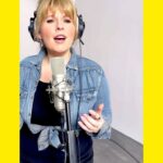 Maite Kelly Instagram - . Ich sing meine Lieder Ich tanz immer wieder Nimm meine Hand Wir halten allem stand #ichsingmeinelieder