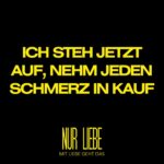 Maite Kelly Instagram - Wenn zwei Powerfrauen ihre Kräfte vereinen, entsteht nur ein Hit: „Mit Liebe geht das“. Maite und Andrea Berg haben gemeinsam diesen genialen Song zum Leben erweckt. Nach vorn blicken, die Welt nicht mehr verstehen und sogar loslassen können – ein echter Kraftakt! Aber MIT LIEBE GEHT DAS. #maitekelly #andreaberg