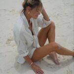 Maja Bohosiewicz Instagram - 🌻 D O B R O Z A D O B R O 🌻 Ta kampania to historia o efekcie domina dobroci - robisz coś dobrego, a to wraca do Ciebie! Zajrzyj na www.dobrozadobro.pl, żeby dowiedzieć się wszystkiego o tej niesamowitej inicjatywie. Razem możemy uczynić świat bardziej słonecznym! ☀️💛 #DobroZaDobro @dobrozadobro.pl współpraca