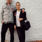 Maja Bohosiewicz Instagram – ❤️ bigosik, kiełbaski, ciasteczko a później gorące licytacje. Pewnie gdybym założyła zegarek na rękę Zachowi miałby tętno 200. Okazuje się że mój syn pragnie kroplówki witaminowej, psychoterapii, lekcji tańca na wysokich obcasach oraz obrazu konia! 😎 super – teraz mamy atrakcje do końca roku! @fundacjawosp  DZIĘKUJEMY @wosp_costa_del_sol