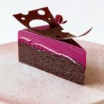 Maja Vase Instagram – Fudgy, flourless and sooo delicious blackcurrant brownie 🙉 Hit the 💕 for recipe!