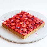 Maja Vase Instagram - Square strawberry tart XL 🍓❤️ (The small one wasn’t enough 🙊) Find the recipe in my app - link in profile 👆🏻