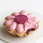 Maja Vase Instagram - Blackberry meringue tarts 🌸 Tangy, sweet, and sooo fluffy ☁️ Want a bite? 🥄👉🏻