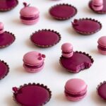 Maja Vase Instagram - Small blackcurrant dark chocolate tarts and macarons. J’adore 💘