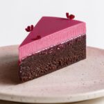 Maja Vase Instagram - Raspberry brownie 💘 Fudgy, flourless, rich and ridiculously delicious 🙉
