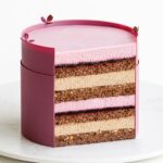 Maja Vase Instagram - 12 layers of blackberry, milk chocolate, and hazelnut 💗🌰 Constantly craving layer cakes - also at Christmas time 🤶🏻🙉
