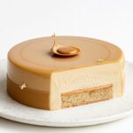 Maja Vase Instagram – Banana peanut caramel cake 🍌🥜🥇

Sooo moist banana cake, peanut crunch, salted peanut praline, and the most light and creamy peanut butter mousse 🙉

I’ll share the recipe tomorrow 🫶🏻