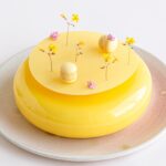 Maja Vase Instagram - Perfect Easter cake 🍋🐣🌸 with lemon, sesame, and the most cute mini macarons ✨ Recipe in my book MACARON 💕 I’ll share it in my story tonight, if you like? 🤷🏼‍♀️