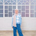 Makayla Rose Hilli Instagram - Sebaik baik nya kecantikan adalah akhlak yg mulia 📸@bukanmain_studio #masyaallahtabarakallah #makaylarosehilli #hijabstyle #hijabers #hijabfashion #hijabers