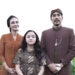 Makayla Rose Hilli Instagram - Selamat hari raya idul Fitri Mohon maaf lahir dan batin Jangan lupa saksikan sumala di bioskop 2024 segera #Sumala #sumalamovie #makaylarose #masyaallahtabarakallah