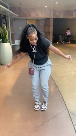 Makeiva Albritten Instagram - Wig from @goddess_bundle_boutique and y’all know @chocolate_themasterstylist is my personal stylist in Atlanta and he left not a crumb yall go shop I can’t believe the length of this lace I love it and if you in Atl let my baby get you right ❤️🤞🏼