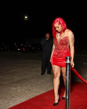 Makeiva Albritten Instagram - Thank you @zoyisimonedesigns for coming through with the dress. I’ve lost a few pounds so it’s not super fitted but that was great because I was very comfortable. Ladies she ship as well so if you need a nice dress for any occasion hit my girl up ❤️🤞🏼