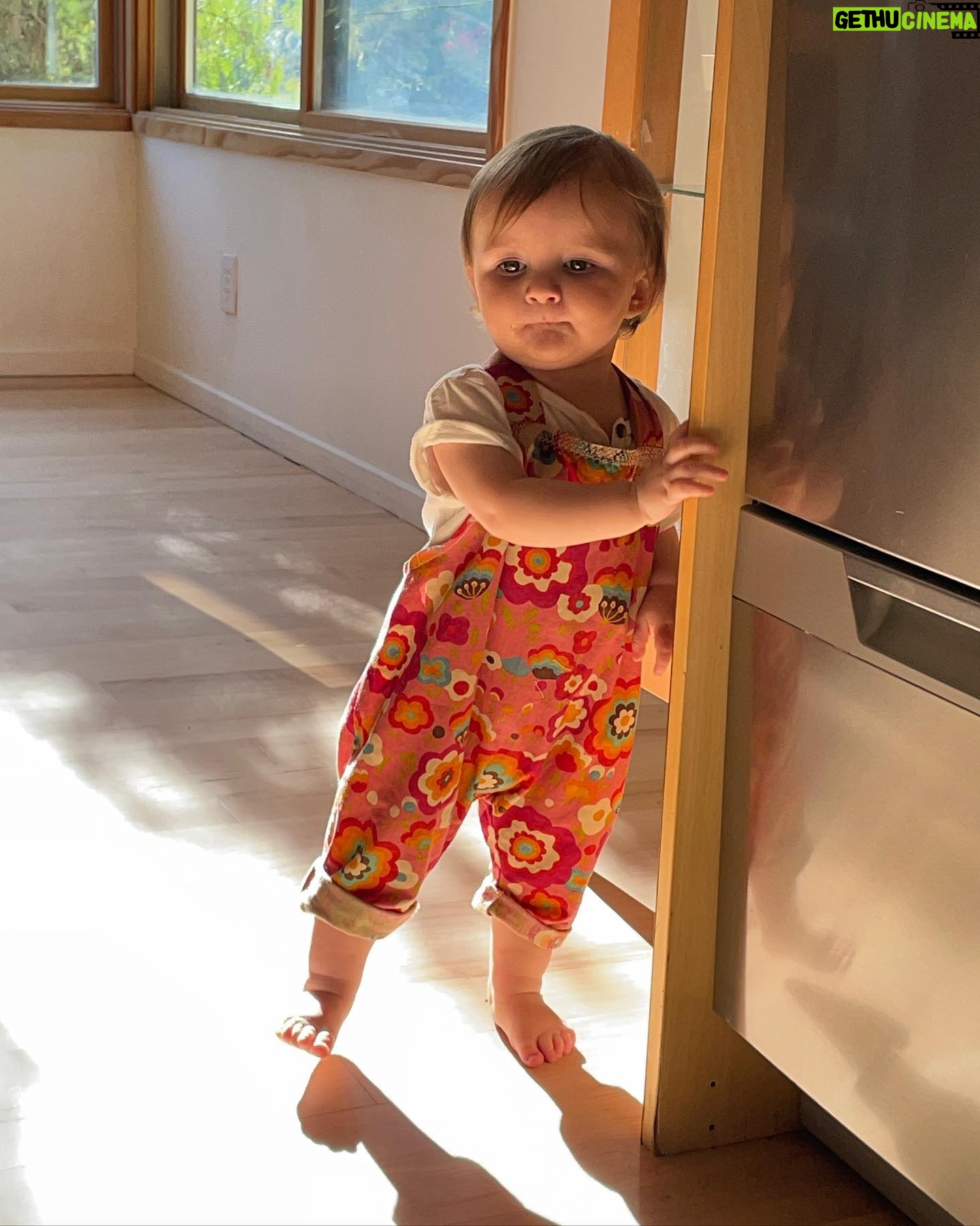Makenzie Vega - 1.5K Likes - Well done on these groovy overalls auntie Grey
@greylinjamesrue