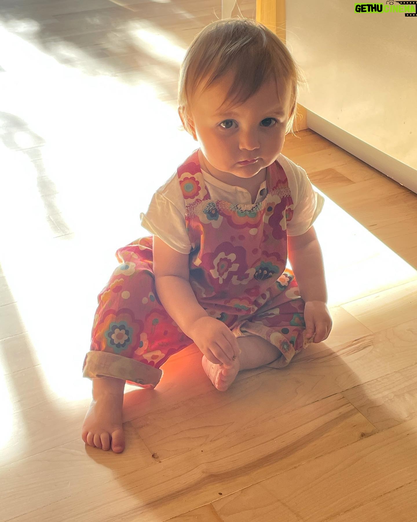 Makenzie Vega - 1.5K Likes - Well done on these groovy overalls auntie Grey
@greylinjamesrue