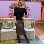 Makoke Instagram – Hasta aquí llego la semana, mañana mas!! Nos vemos en @asieslavidatele 📺📺