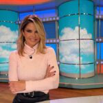 Makoke Instagram - Por la gente que sabe ser sol, cuando la vida esta nublada” me encanta esta frase, nos vemos mañana miercoles en @asieslavidatele ✨✨✨