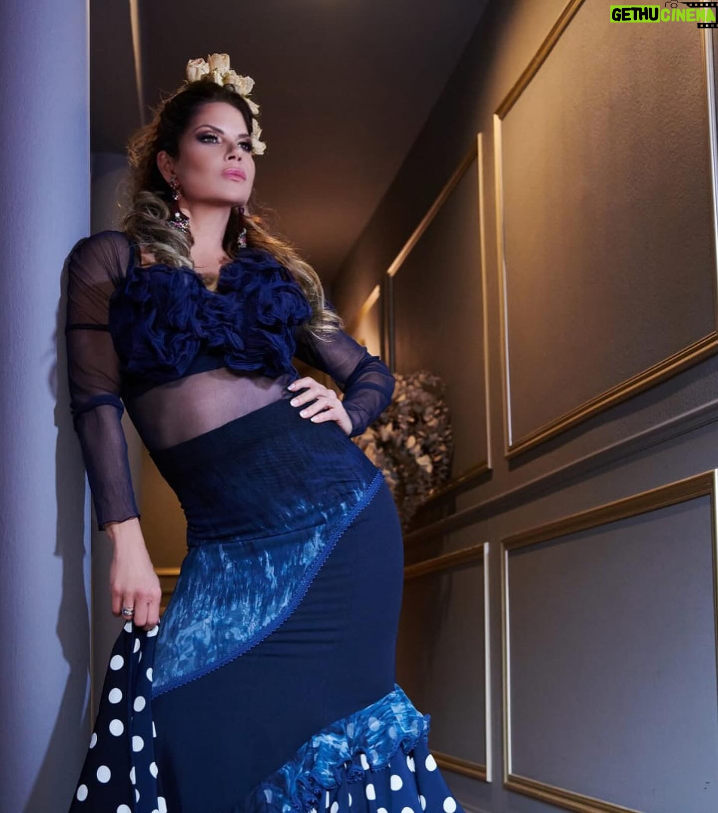 Makoke Instagram - Que poquito queda para la feria!!! Me chifla este look de @angeles.verano para @sevillamagazine