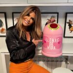 Makoke Instagram – @ecovidrio colabora con l @fundacion_sandraibarra lanzando una iniciativa buenísima #reciclavidriosporellas Los beneficios de este mini iglú tan ideal diseñado por @agatharuizdlprada irán destinados a la fundación para investigar sobre el cáncer.🙏