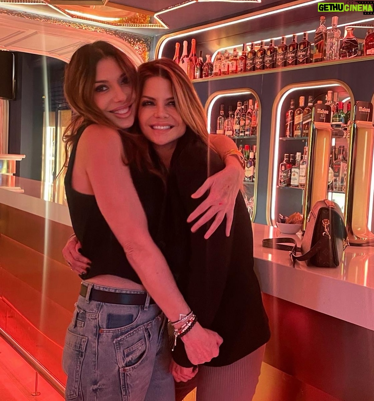 Makoke Instagram - Muchas gracias mi @palomapasapa por juntarnos a todas y celebrar la vida y tu cumpleaños, te quiero mucho, y me encanta poder compartir contigo un pedacito de mi vida LOVE YOU 🤍🤍