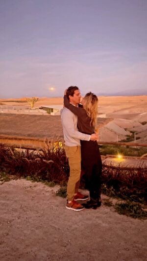 Makoke Instagram - Solo puedo agradecerle a la vida haberme cruzado contigo, me estas dando el amor mas brutal que he sentido nunca, Te amo, y ojala celebremos siempre juntos este dia Muchisimas felicidades mi amor,TE AMO 🎂🎂🤍🤍🤍.Todo contigo, Me quedo contigo, y así.. SIEMPRE…