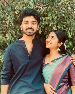 Malavika Manoj Instagram - 📸

#siblings