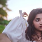 Malavika Sreenath Instagram - Hello December ❄️ 📷 @aftha.b #december #winter #sony #urbanic #portraitphotography #goldenhour