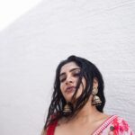 Malavika Sreenath Instagram - Gulaab 🌹 Styled by @amritha_lakshmi___ @styledby_al_ Shot by @premsampaul MUA @sreegeshvasan_makeupartist Outfit @aydhaboutique_ Jewellery @goodwillcollectionskerala Location @azora.hotels Special thanks @muzammilmooza