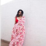Malavika Sreenath Instagram - Gulaab 🌹 Styled by @amritha_lakshmi___ @styledby_al_ Shot by @premsampaul MUA @sreegeshvasan_makeupartist Outfit @aydhaboutique_ Jewellery @goodwillcollectionskerala Location @azora.hotels Special thanks @muzammilmooza