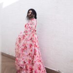 Malavika Sreenath Instagram - Gulaab 🌹 Styled by @amritha_lakshmi___ @styledby_al_ Shot by @premsampaul MUA @sreegeshvasan_makeupartist Outfit @aydhaboutique_ Jewellery @goodwillcollectionskerala Location @azora.hotels Special thanks @muzammilmooza