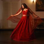 Malavika Sreenath Instagram - रानी 🌹 Photography @muzammilmooza Styling @styledbyalbin_ @_a.l.b.i.n MUAH @_anish_makeup_artist Outfit @thunnal Jewellary @adorebypriyanka Location @abad.hotels Special Thanks @the_humble_musician