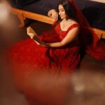 Malavika Sreenath Instagram – रानी 🌹

Photography @muzammilmooza
Styling @styledbyalbin_ @_a.l.b.i.n
MUAH @_anish_makeup_artist
Outfit @thunnal
Jewellary @adorebypriyanka
Location @abad.hotels

Special Thanks @the_humble_musician