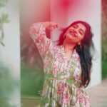 Malavika Sreenath Instagram - Akhiyaan Gulaab 🌸 This Beautiful dress from @house_of_vandy !! Such prettiness 💗🤌🏻 Shot by @muzammilmooza ✨ Styled by @amritha_lakshmi___ @styledby_al_ ✨