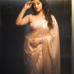 Malavika Sreenath Instagram – Adding Glitters to your feed ✨

For Movie Title launch event 🪩

Shot by @muzammilmooza 
Styled by @amritha_lakshmi___ @styledby_al_ 
Make up & hair @makeover__by__akhila 
Saree @rutha__designs__ 
Jewels @alameen_fashion_jewels 

Special thanks @anamika_sreenath @aftha.b