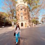 Malavika Sreenath Instagram – चलो बॉम्बे चलते हैं 🫶🏼 
Chalo Bombay chalthe hai ✨💌

#mumbai #cityofdreams #bombaymerijaan