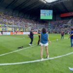Malena Sánchez Instagram – 💙💛💙
Que fin de semana de emociones, boca te amo “aunque ganes o pierdas no me importa una mierda”
-La próxima quiero en la bombonera
-Sigo sin poder creerlo
-La fotito de @chinasanjuann 🤍
-En el stand de @laysarg con mucha manija de jugar al fútbol
-Siempre Diego, también foto de la china
-La 12 de mi corazón
-Tan yo
-Na bueno, que crack
-El estadio La Pedrera
-La magia de la previa que esta vez la vivi desde un micro pero SIEMPRE BOCAAAAAA BOCA BOCAAAAA
Gracias infinitas @laysarg por este fin de semana lleno de sorpresas. Y por la previa con #ProyectoDeLays