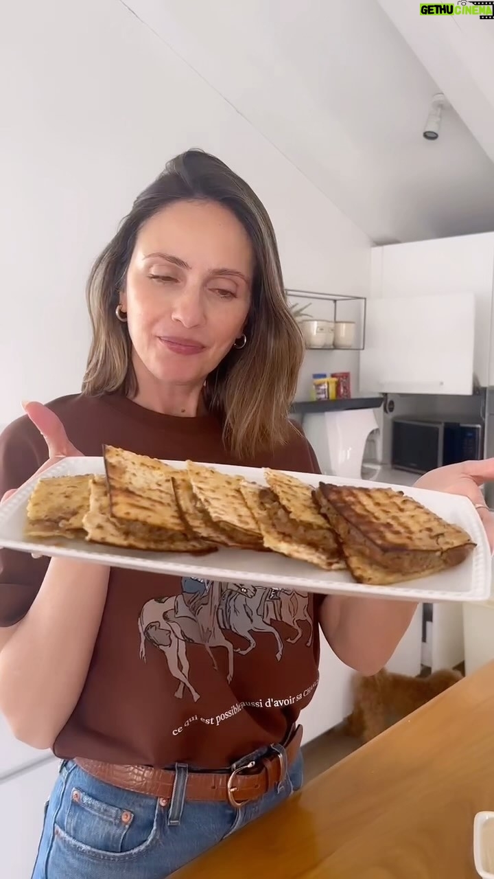 Mali Levi Instagram - חברה עוד יומיים למצות !! היידה ! מתכון שמצאתי ולא הצלחתי לחקות לצערי אין פאנץ תזרמו ..