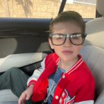 Mali Levi Instagram – טוב טוב טוב
אוקיייייי
בואו נפתח את זה רגעעעעע!
אני רוצה לצאת חוצץ!
אז מה אתכם? באיזה יום אתם?
איך אתם סונדלתם בשבוע הפוריםםםם הארוך ביקום??
כי למשל אנחנו אחרי יום הפוך, לפני יום אדום, יום פיג’מות מעבר לפינה (ולמיטה 😂), יום דיסני כמובן, יום תרבויות למה לא, יום חיות כי איך אפשר בלי, יום גיבורי על כי שום שבוע פורים לא שלם בלעדיו וכמובן גולת הכותרת בל נשכח את פורים בכבודו ובעצמו!!!
כי אם אפשר אז למה לא אני אומרת??
אה ואם יש לכם 3 ילדים, בכלל מדובר בתענוג!!
Fun fun fun!
יום טוב שיהיה לכם!
כל טוב !🪬🪬🪬
#חמסה #שוםבצל #בןפורתיוסף