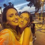Mali Levi Instagram – היאלי ילדת פלא שלי !! 
את כבר בת 14 וזה לא יאומן איך שהזמן עובר .. אני רואה אותך גדלה ומתמלאת בגאווה באישה שהפכת להיות , בערכים שאימצת לעצמך , בחברה המדהימה שאת ובילדה שאת בשבילנו ! גאווה שאת ! תמשיכי להיות מי שאת ופליז תתני לי לעלות עוד תמונות שלך לאינסטגרם שלא רק אני אהנה 😂
משוגעת עלייך ❤️