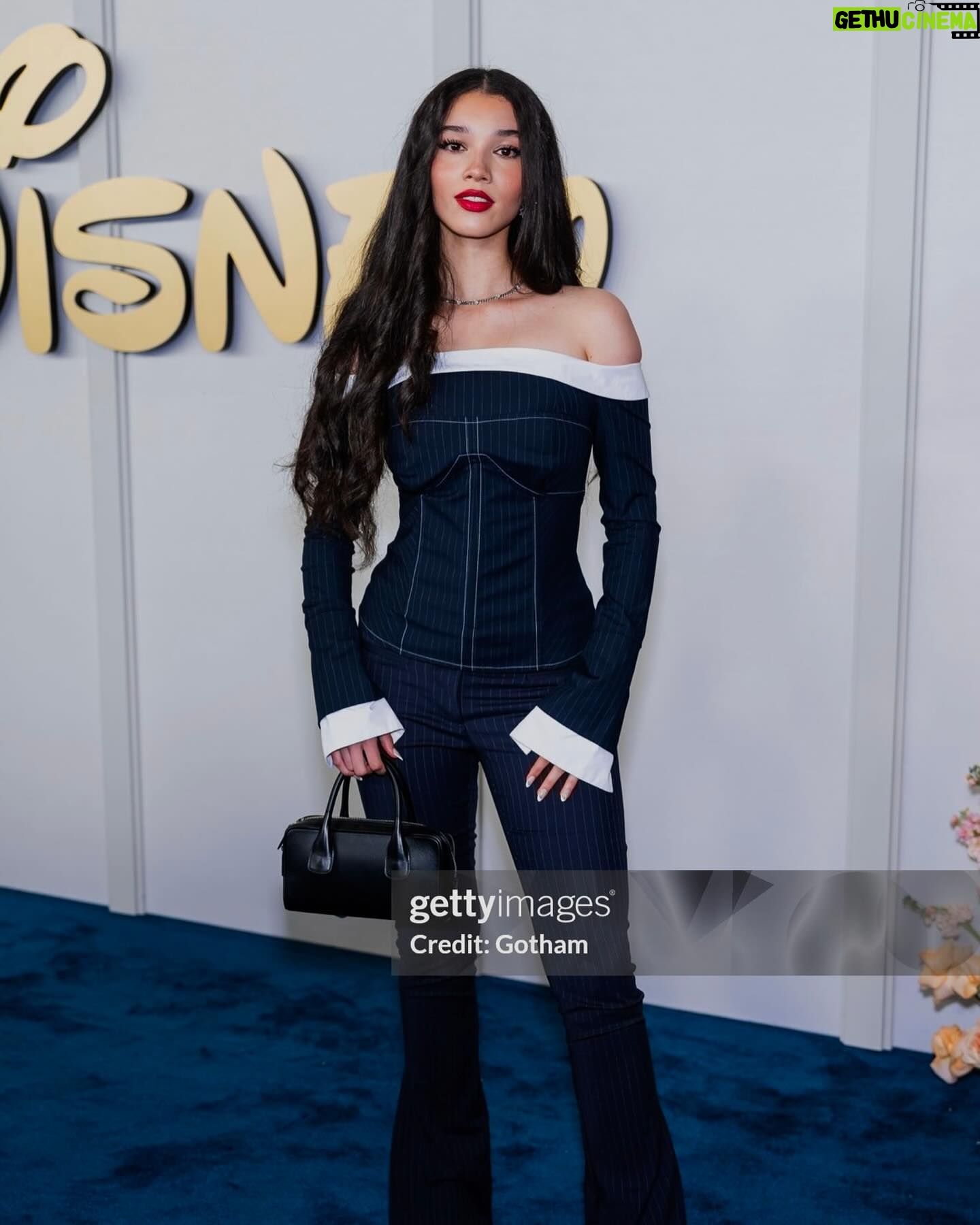 Malia Baker Instagram - Had the most fun at the Disney Upfront, so much amazing content on the way! @disney & @disneyplus thank you for having me :) @kyliecantrall the best date ever Makeup by @bobscott200 π And styled by @marc_eram the icon he is
