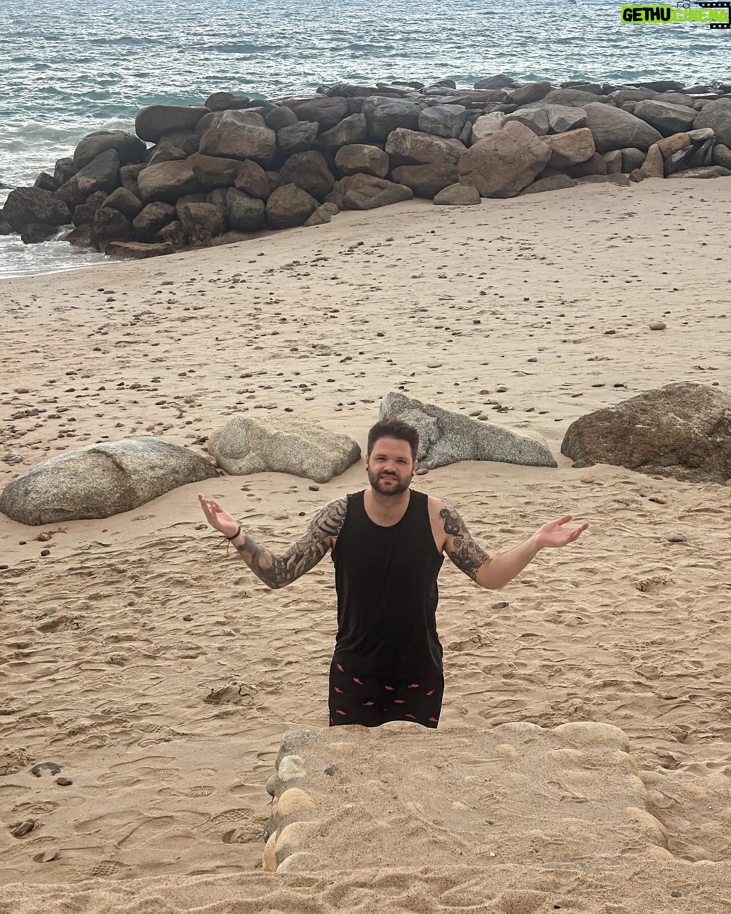 Malia White Instagram - Chicken Bakes & Mapache’s leading up to the best wedding of the year 🙌🥂 #FiestaDeSlandy #weddingoftheyear #playadefiesta #puertovallarta #mexico