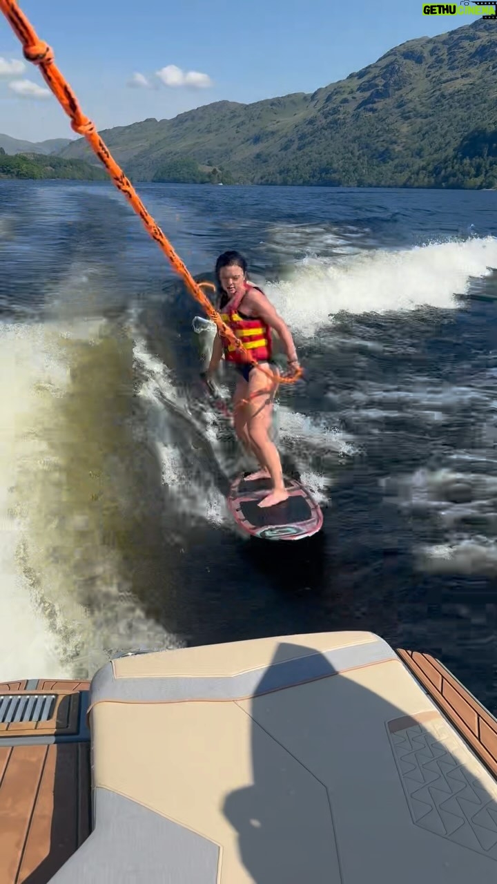 Malia White Instagram - What an epic way to wrap up our trip to Scotland! This sunny weather was perfect for a lake day! Wakesurfing is something I grew up doing but don’t get to do often anymore. Doing it behind a brand new Nautique made it that much better! 🤙 Shout out to Morgan for being the best instructor @lochlomondwakeboard and @scotlandnautique for the ride! ⚓️