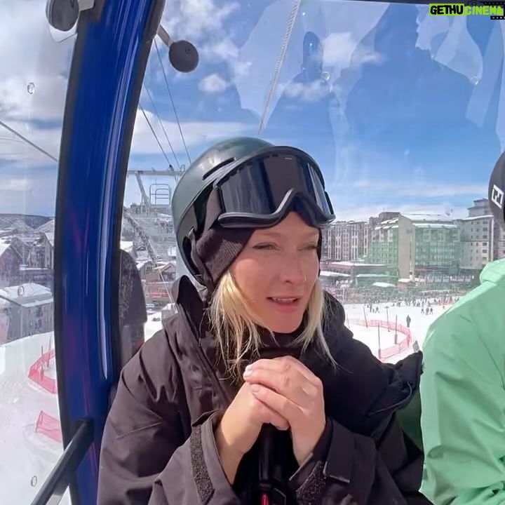Malia White Instagram - This family of degenerates finally hits the slopes! Catch a new episode of #winterhouse tonight 9/8c on @bravotv 🎿❄️ #bravo #winterhouse #bravotv #belowdeck #crossover #skitrip #colorado #steamboat
