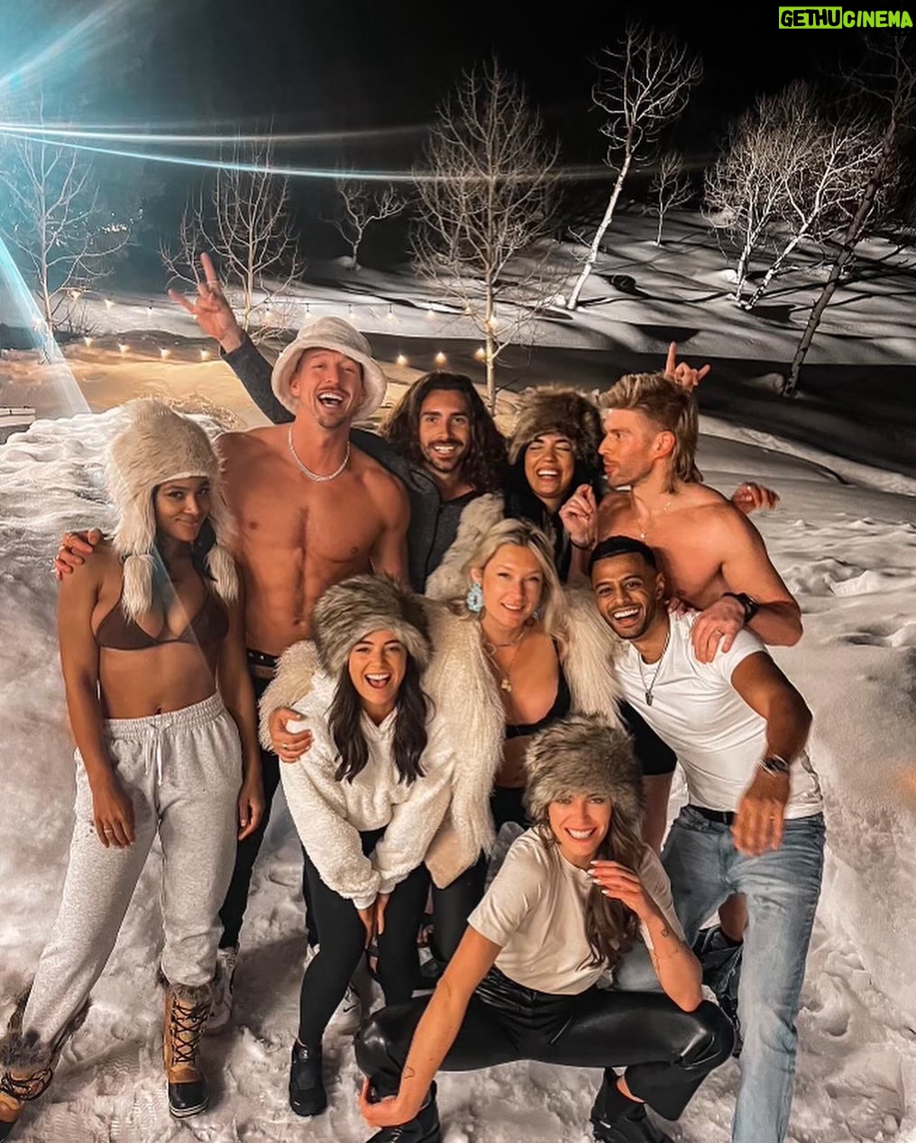 Malia White Instagram - This family of degenerates finally hits the slopes! Catch a new episode of #winterhouse tonight 9/8c on @bravotv 🎿❄️ #bravo #winterhouse #bravotv #belowdeck #crossover #skitrip #colorado #steamboat